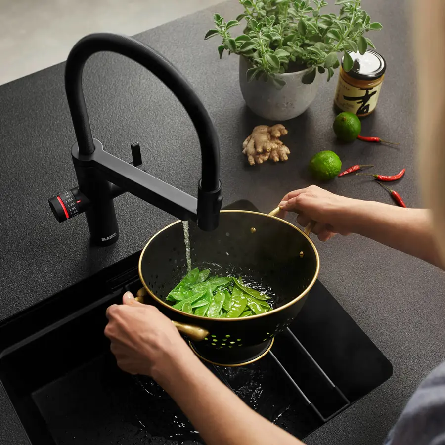 Modern smart tap